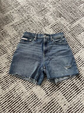 Calvin Klein | Frayed Jean Shorts - Blue